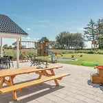9 Bedroom Beautiful In Spottrup