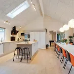 9 Bedroom Beautiful In Vakantiehuis