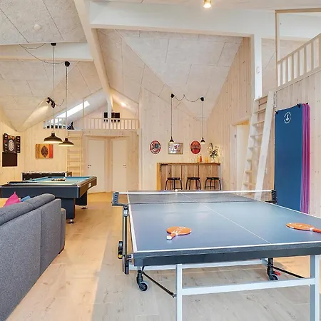 9 Bedroom Beautiful In Nyaraló Spottrup